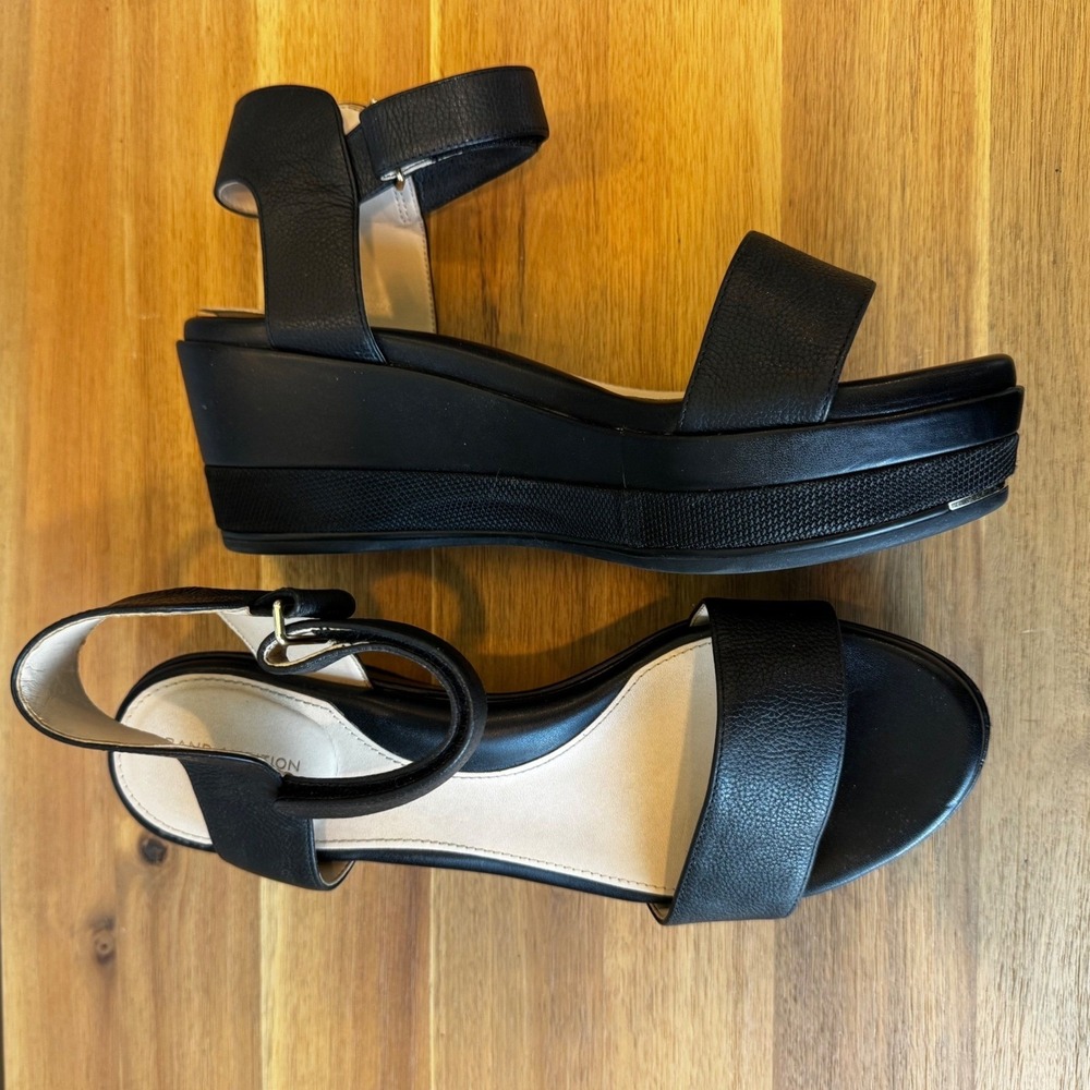 Cole Haan Grand Ambition Women 8.5 Black Leather Platform Wedge Sandal Hook Loop